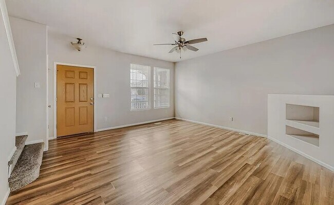 Foto del edificio - 7710 Sandy Springs Point