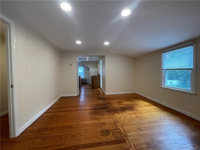 Foto del edificio - 1113 Bulgarmarsh Rd