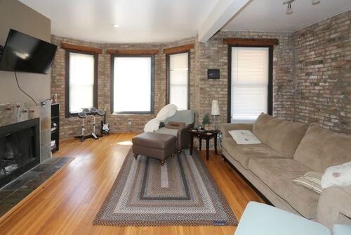 Foto del edificio - 920 W Belle Plaine Ave