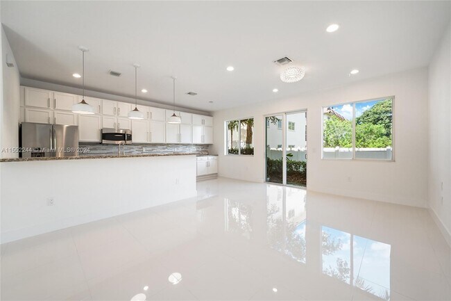 Foto del edificio - 131 SE 7th Ave