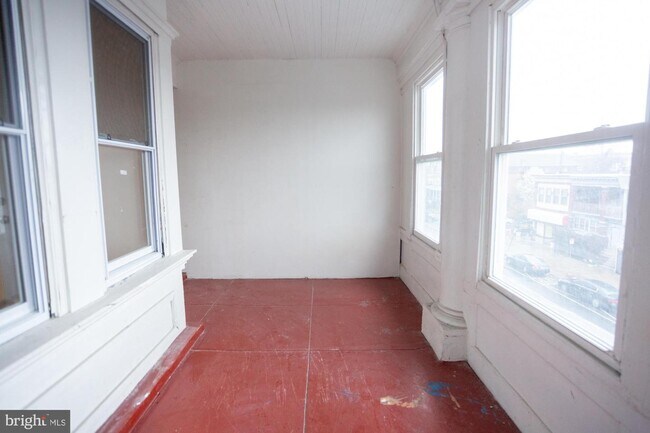 Building Photo - 4834 Walnut St