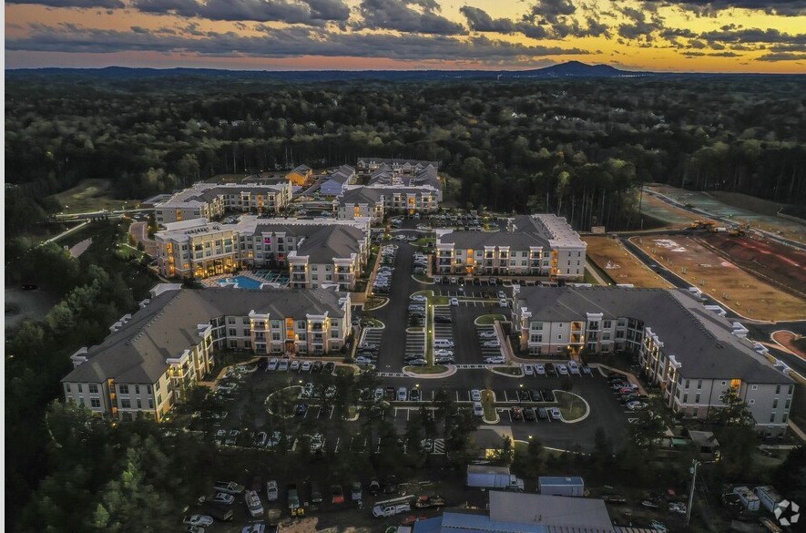 The Heights at Ridgewalk Apartments in Woodstock, GA