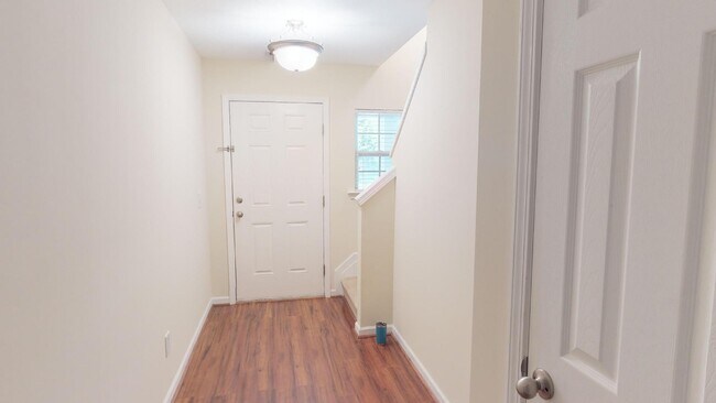 Foto del edificio - 604 Sawcut Ln