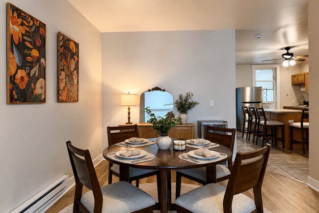 Foto del edificio - 210 1/2 West Wisconsin Avenue-SI ID1623204P