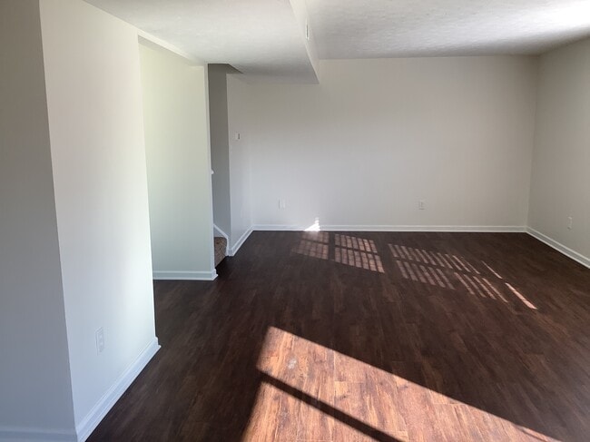 Foto del edificio - 945 Atmore Pl