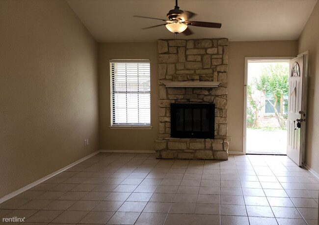 Building Photo - 3 br, 2 bath Duplex - 1924 Teton Trl