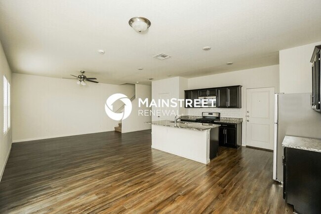 Building Photo - 3 Bedroom Pet-Friendly Home in SAINT HEDWI...