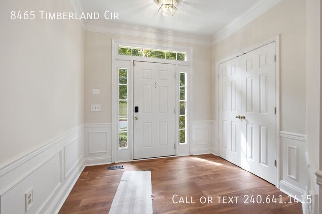 Building Photo - 8465 Timberland Cir