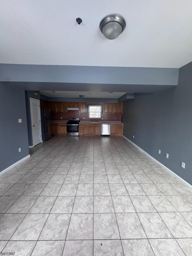 Building Photo - 24 19th Ave