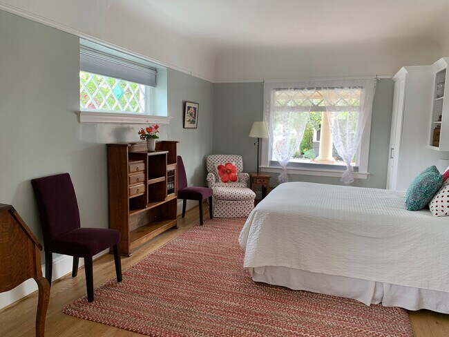 Main bedroom - 544 63rd St