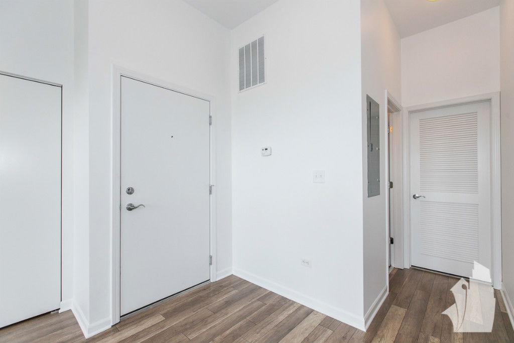 Photo - 2700 West North Avenue Apt #302, Chicago, IL 60647 - 3 BR 2 BA Condo