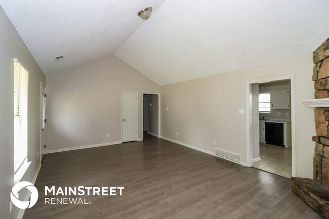 Building Photo - 6034 Cottage Hill Dr