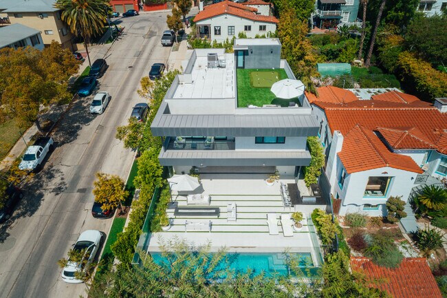 Foto del edificio - 2030 Talmadge St