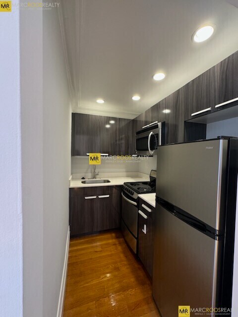 Foto del edificio - 224 Newbury St