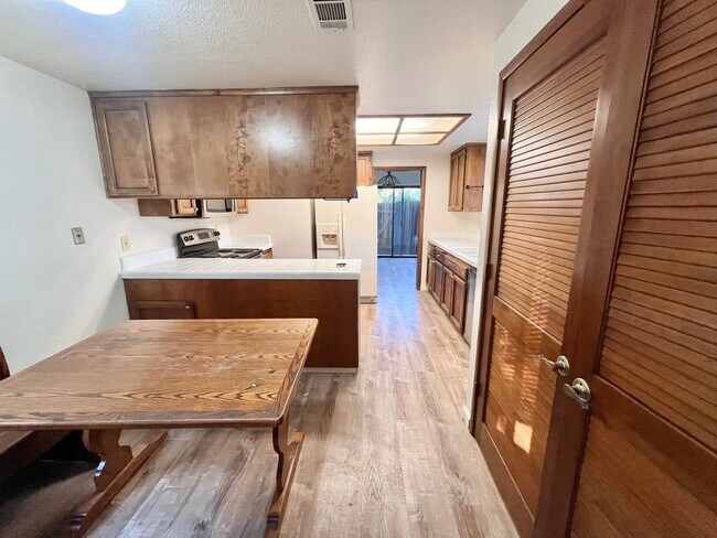 Building Photo - Downtown Davis Gem – Steps From Campus!