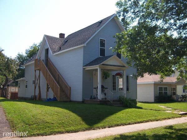 Primary Photo - 615 1/2 Hudson St