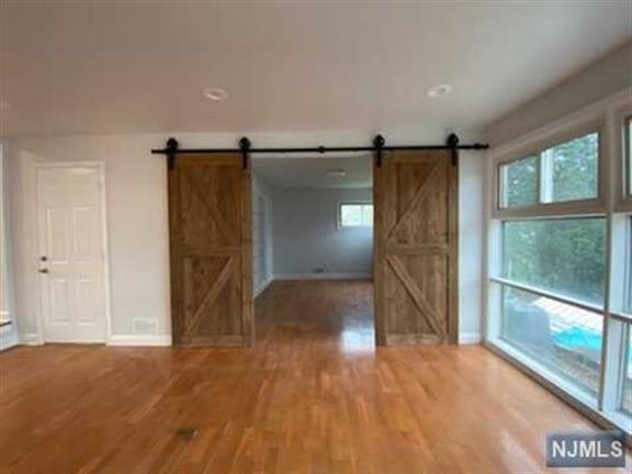 Foto del edificio - 283 Taft Rd