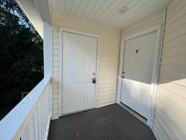 Foto del edificio - 1204 River Oaks Dr