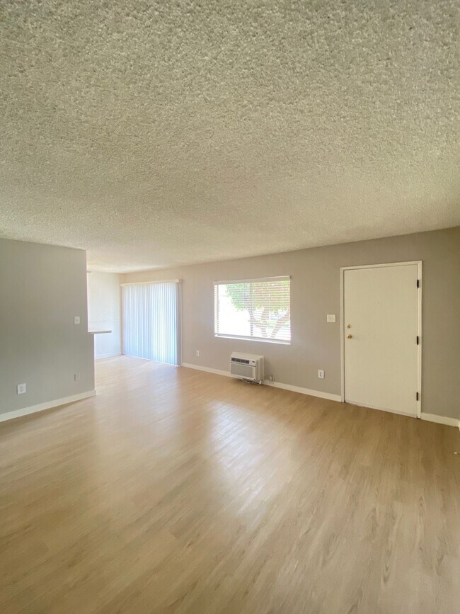 Foto del edificio - 304 N Lincoln Ave