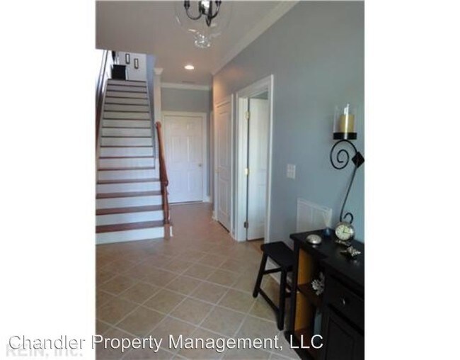 Building Photo - 943 Bolling Ave