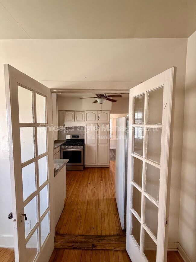 Foto del edificio - 1434 W 112th Pl