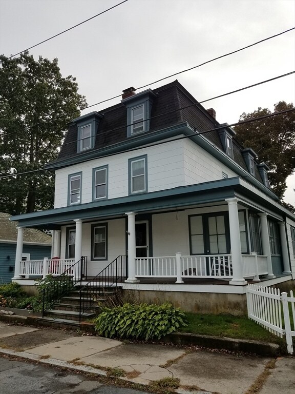 Primary Photo - 10 Vine St