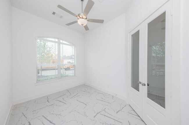 Foto del edificio - 31815 Pecan Mdw Ln