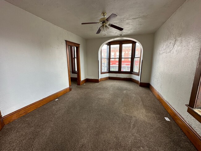 Building Photo - Large Apartment- HOMER,MI