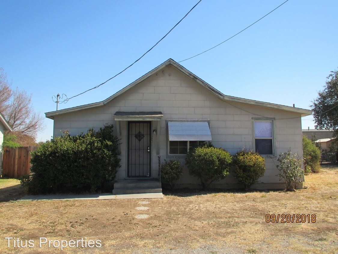 Primary Photo - 2 br, 1 bath House - 834 N. Butte St.
