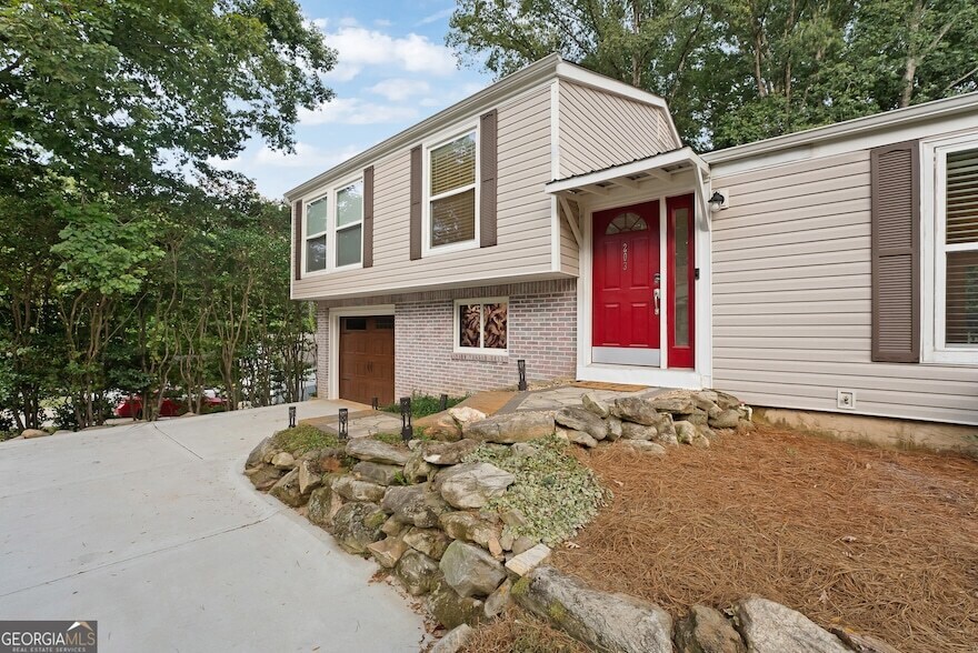 Primary Photo - 203 Loblolly Ct