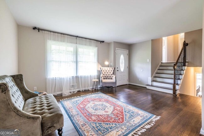 Foto del edificio - 2439 Parkland Dr