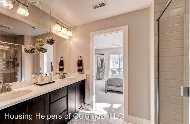 Building Photo - 717 Grandview Meadows Dr