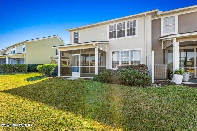 Foto del edificio - 6332 Autumn Berry Cir