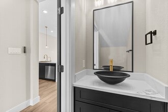 Building Photo - 4206 Kewanee St