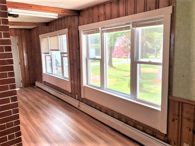 Foto principal - 54 Hillside Rd