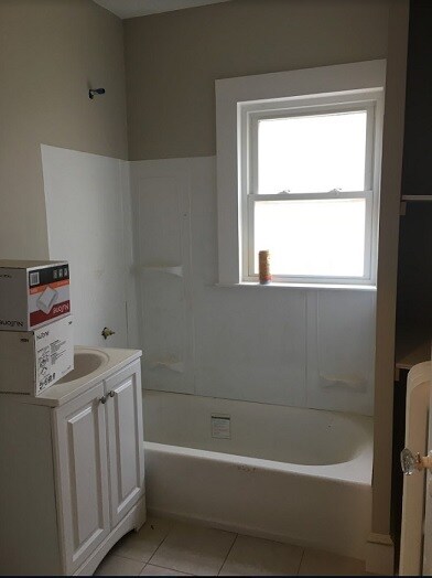 Building Photo - 18 Wenham St