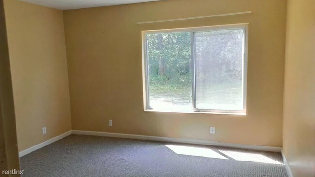 Building Photo - 6 br, 2.5 bath House - 28799 Elwell Rd
