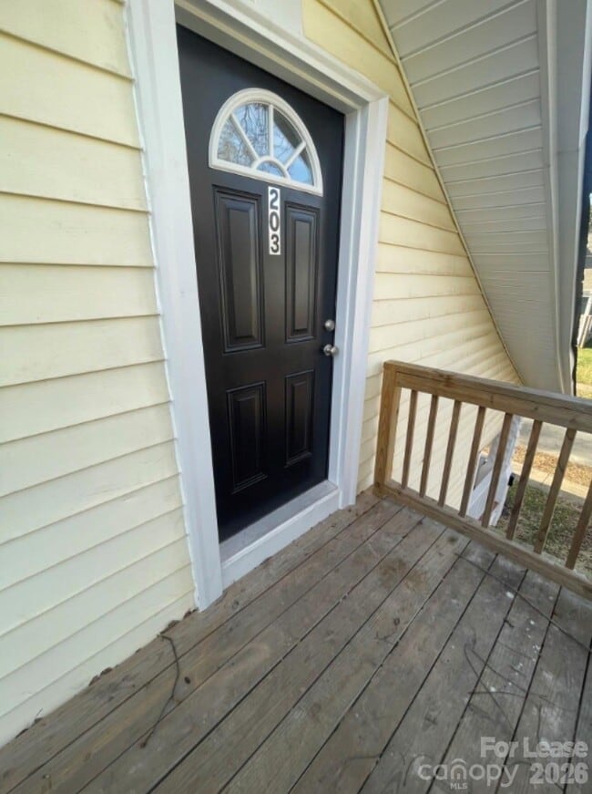 Foto del edificio - 711 S Jackson St