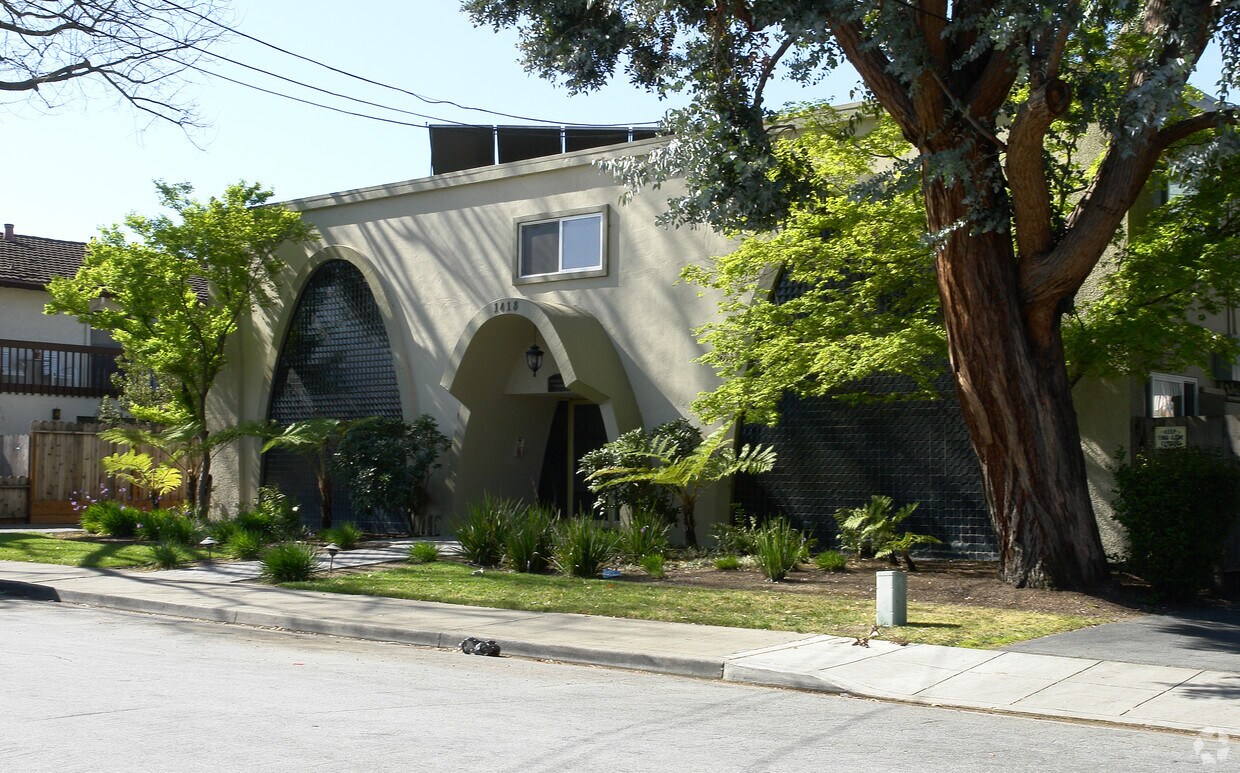 Foto del edificio - 1418 Gordon St