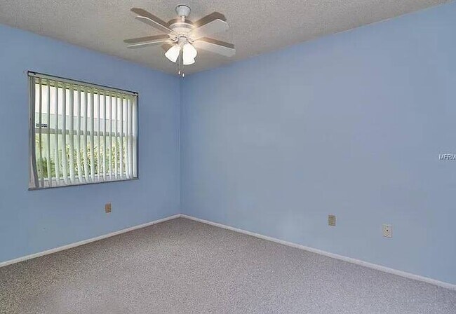 Foto del edificio - 8737 Bermuda Ln