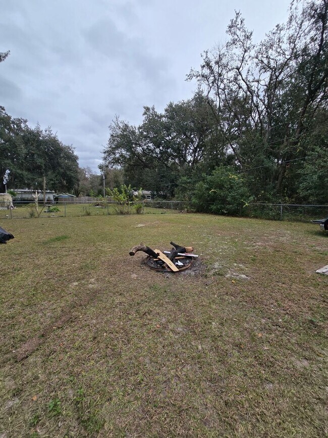 Building Photo - Two bedroom Two bath home water and electric is included Bring your Toys/RV