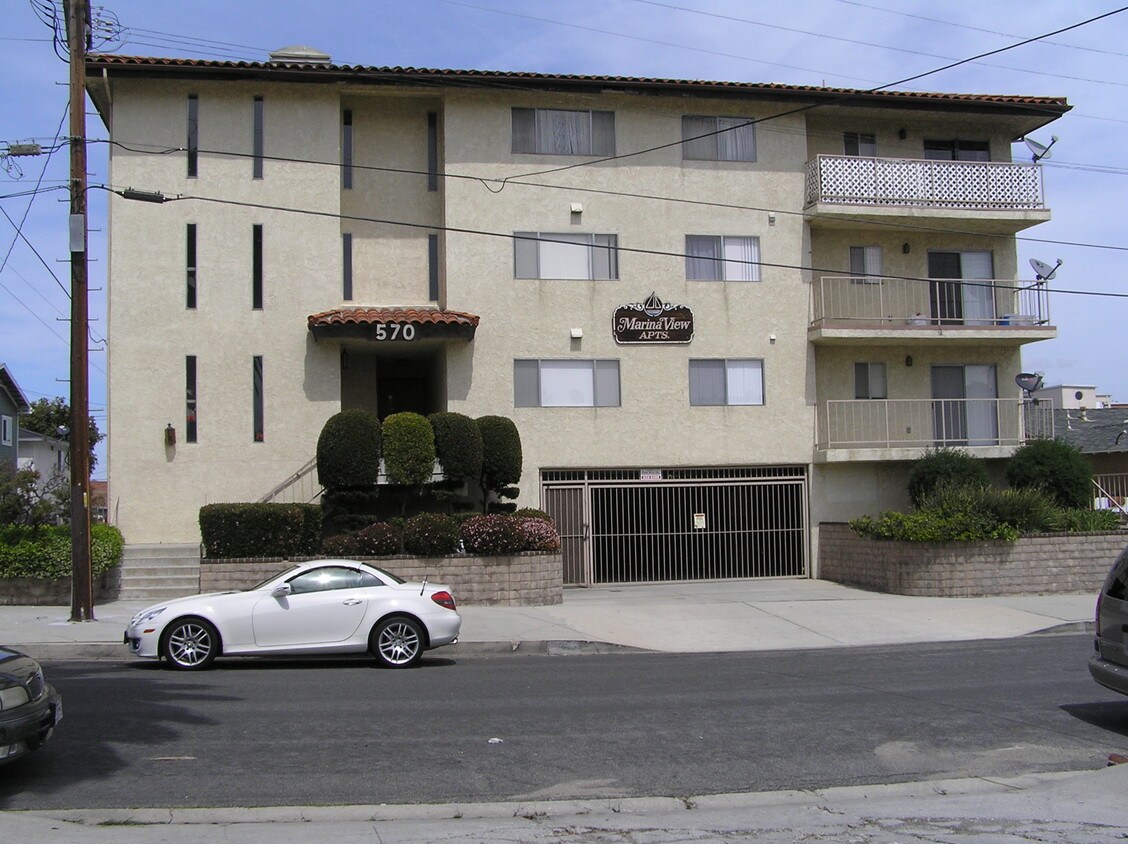Primary Photo - 570 W 24th St