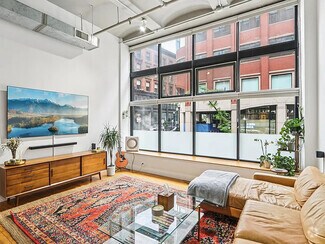 Building Photo - 121 Beach St