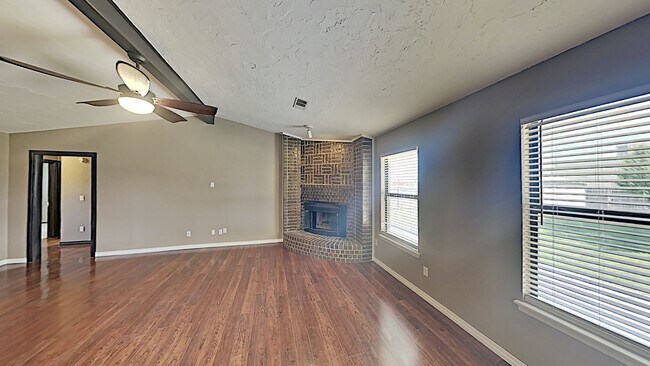 Foto del edificio - 3 Bedroom 2 Bath Home in Moore Schools