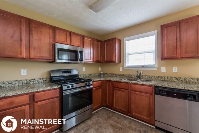 Foto del edificio - 4329 Grant Forest Cir