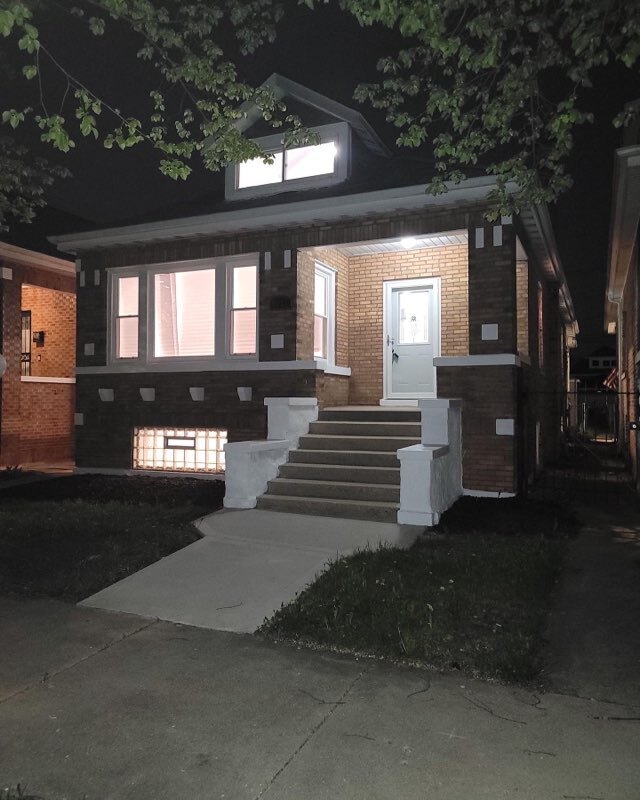 Primary Photo - 8837 S Justine St