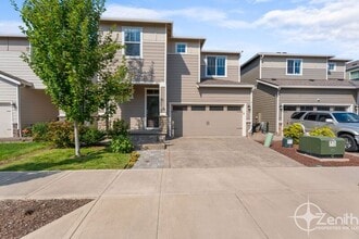 Building Photo - 15506 NE 72nd Way
