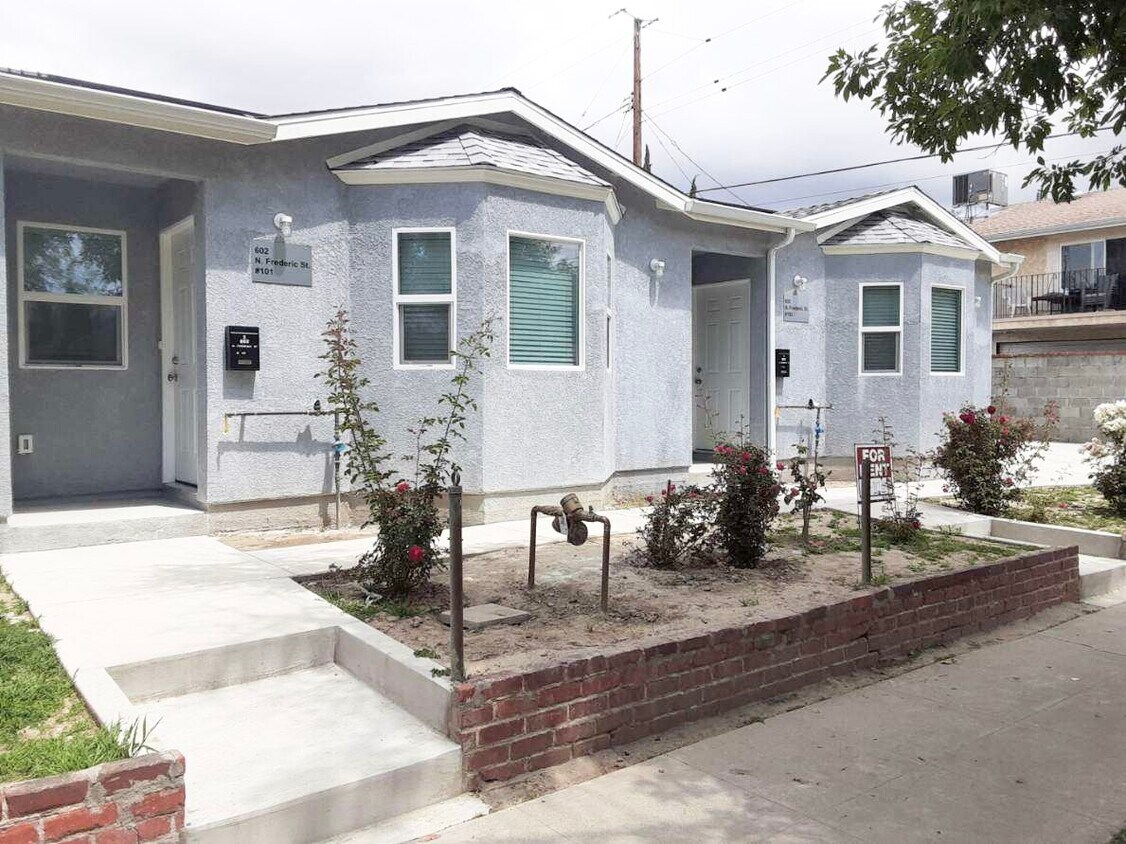 Primary Photo - 602 N Frederic St