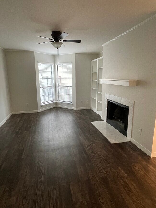Foto del edificio - 1510 W North Loop Blvd