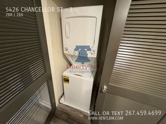 Foto del edificio - 5426 Chancellor St
